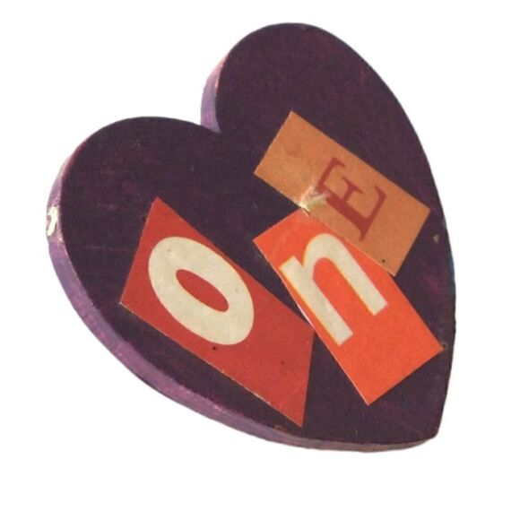 Valentines Day Brooch Heart One Pin Wood Handpainted Folk Art Simple Purple. - Picture 11 of 16